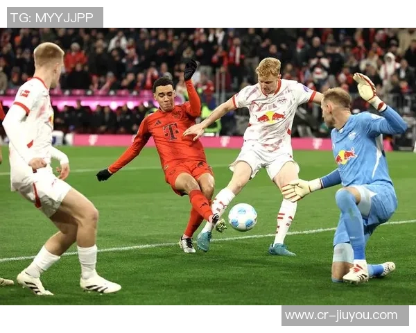 穆西亚拉积极恢复训练计划12月重返赛场状态 穆西亚拉积极恢复训练计划12月重返赛场状态