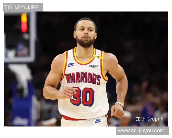 历史单场40三分10纪录库里领衔克莱紧随其后展现神射手风采