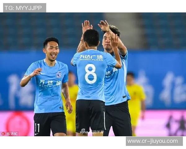 曼联季票遭黄牛倒卖15球迷频购虚假座位引发关注