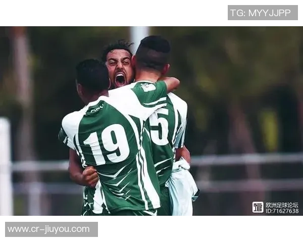 芬奇谈球队表现：对手速度被过于尊重持球压迫需加强